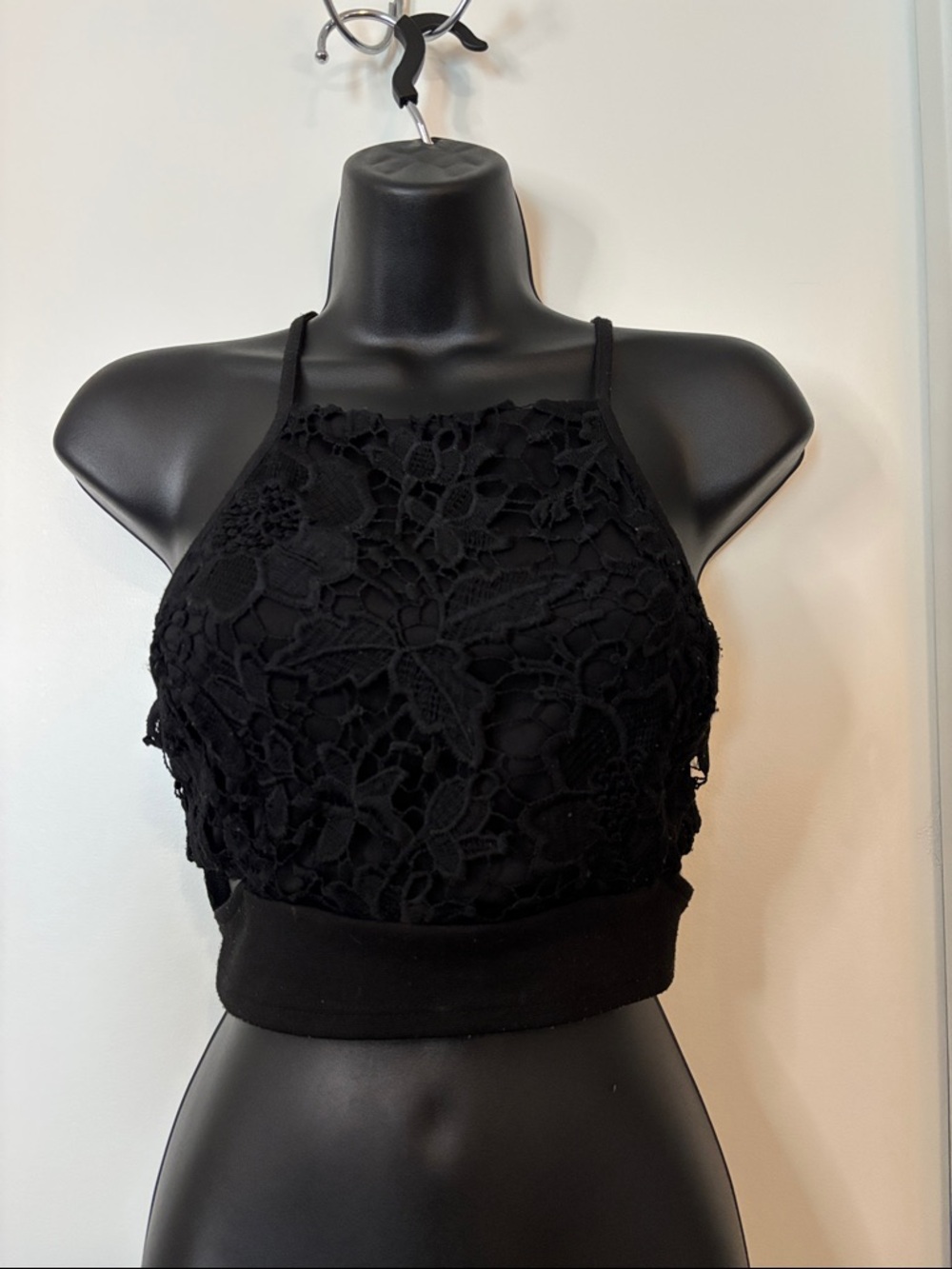 Charlotte Russe Black Floral Lace Crop Top